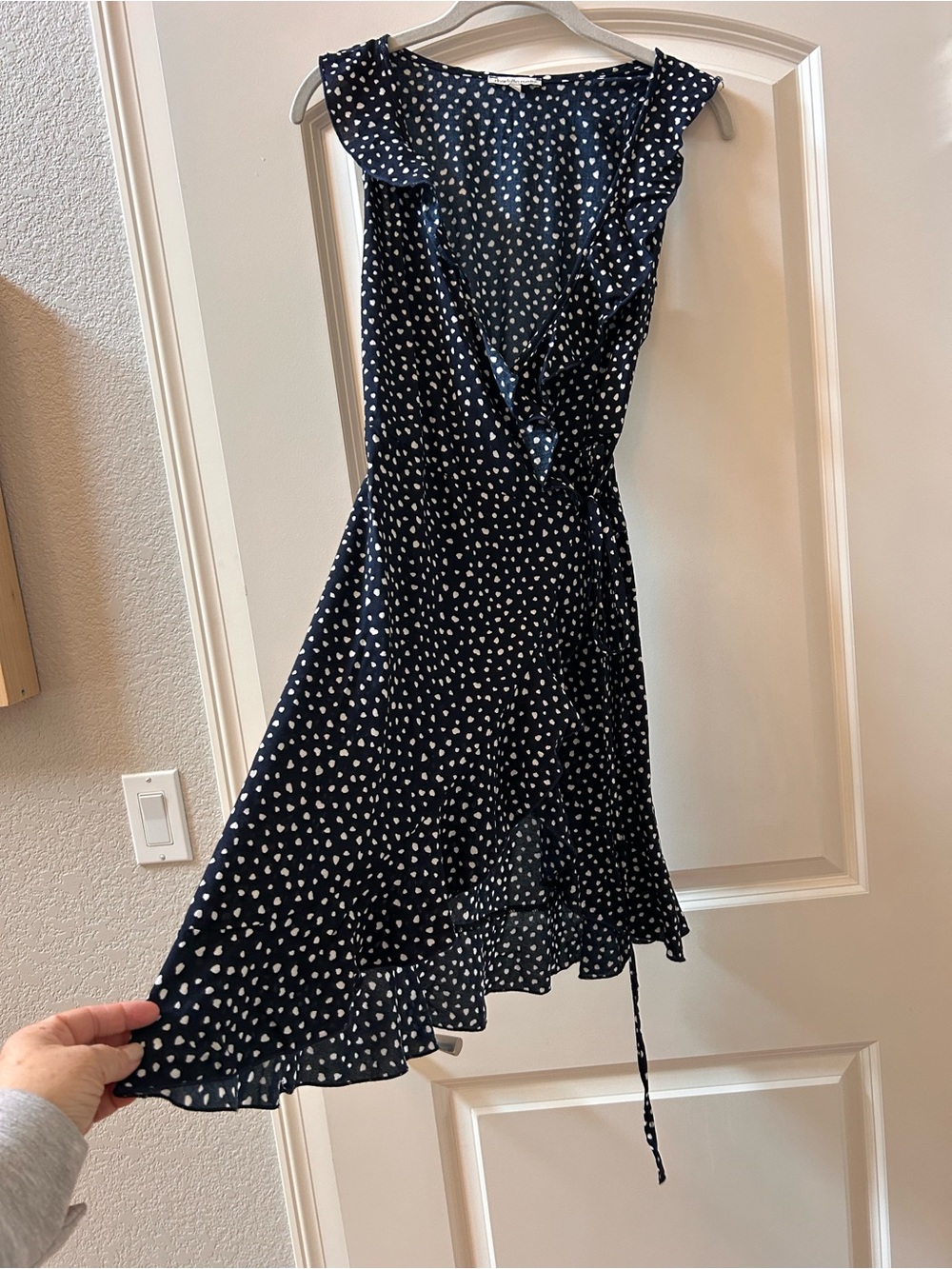 Charlotte Russe True Wrap Dress. Polka dot. Ruffles. Feminine. Cottagecore. EUC